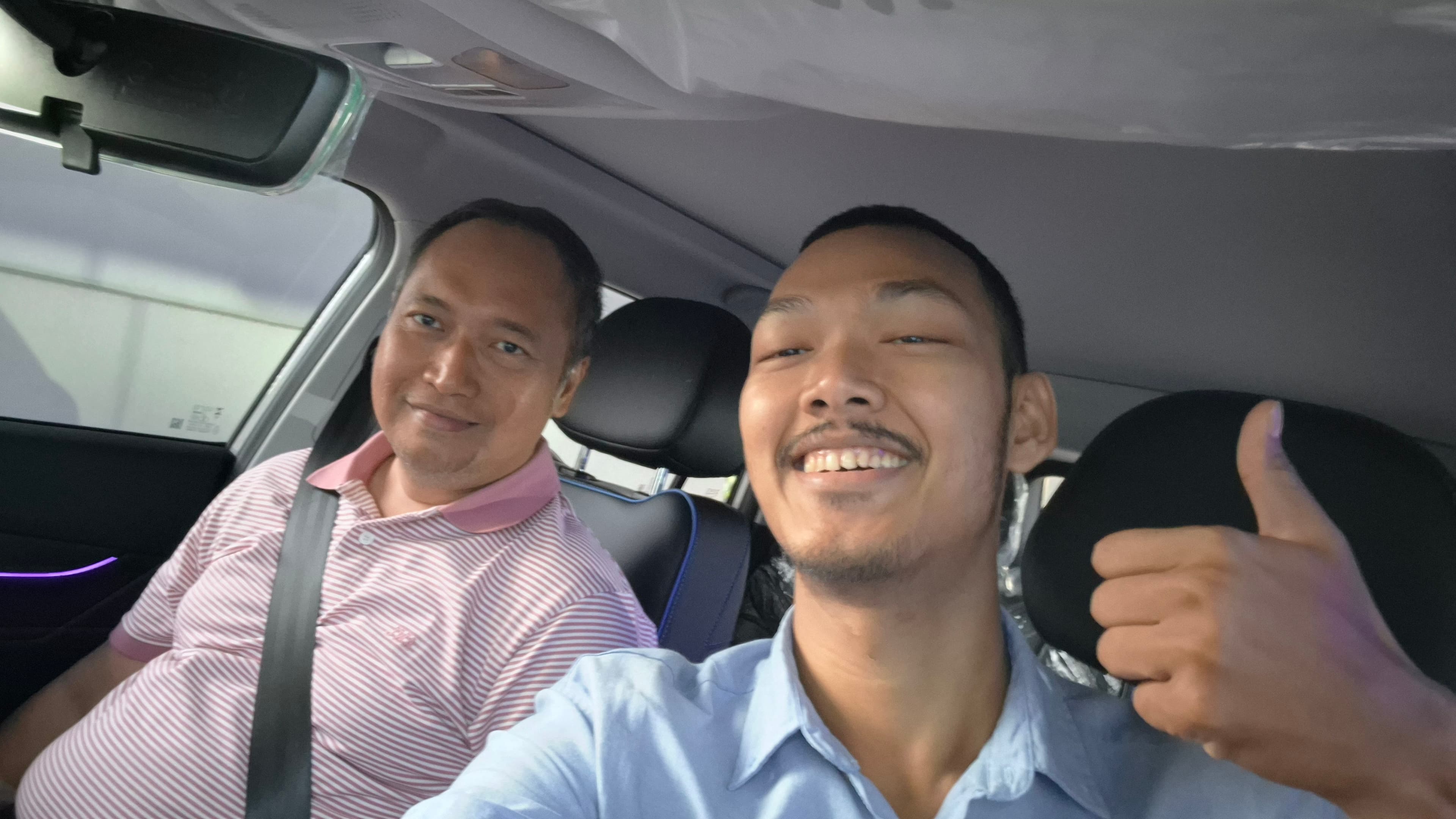 Serah terima unit JAECOO kepada Pak Ardian di Gading Serpong, Tangerang
